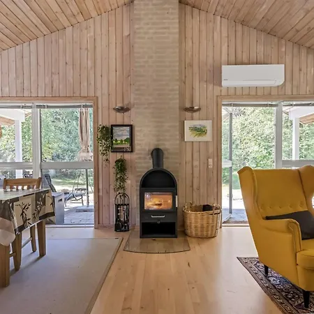 Laris - From The Sea By Interhome * Hadsund